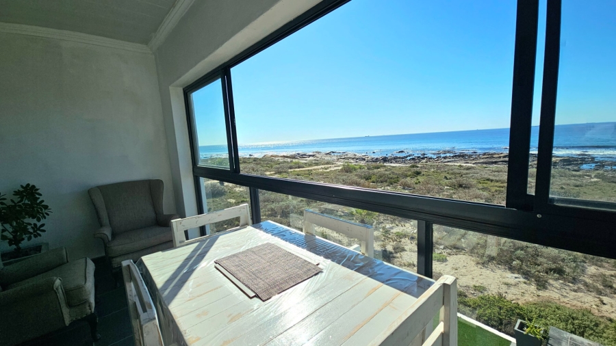 5 Bedroom Property for Sale in Sandy Point Beach Estate Western Cape